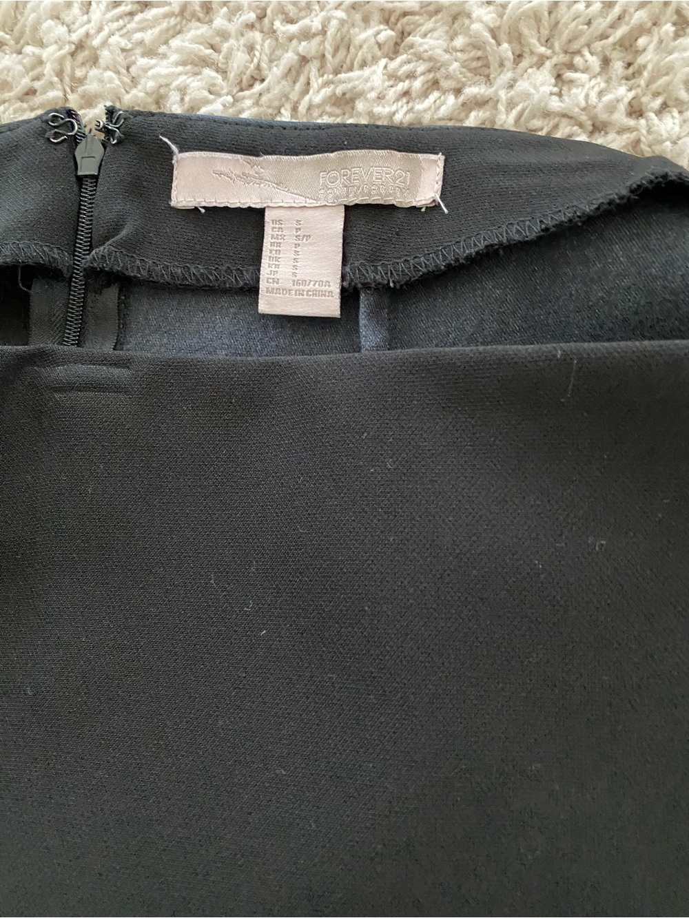 Forever 21 Black Faux Leather Overlay Mini Skirt - Picture 3 of 3
